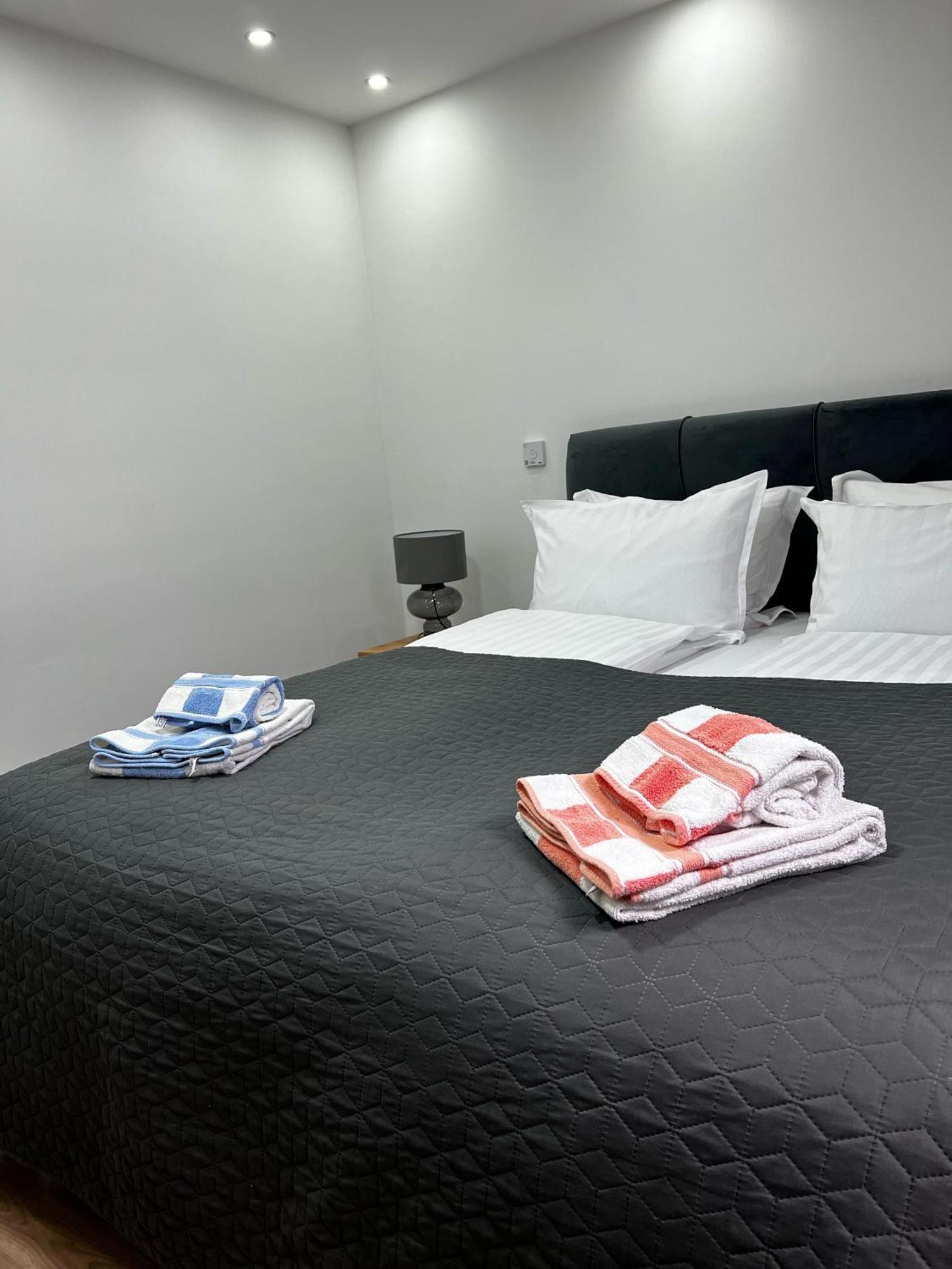 No1 Lux Apartment In Heart Of ซาราเยโว ภายนอก รูปภาพ